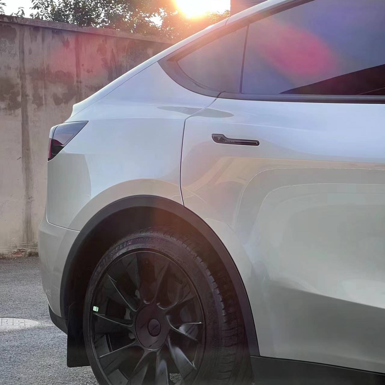 Ravoony Pro TPU Glossy Metal Light Champaign Gold PPF Film