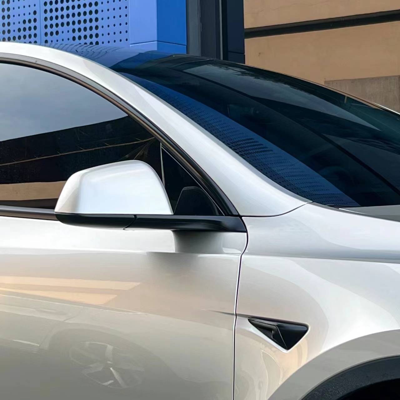 Ravoony Pro TPU Glossy Metal Light Champaign Gold PPF Film