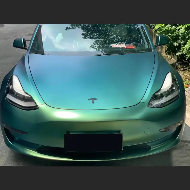 Ravoony Plus Matte Chameleon Spring Green Car Wrap