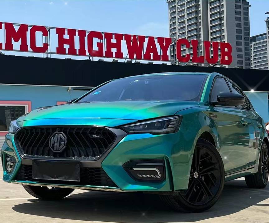 Ravoony Plus Glossy Laser Green Car Vinyl Wrap