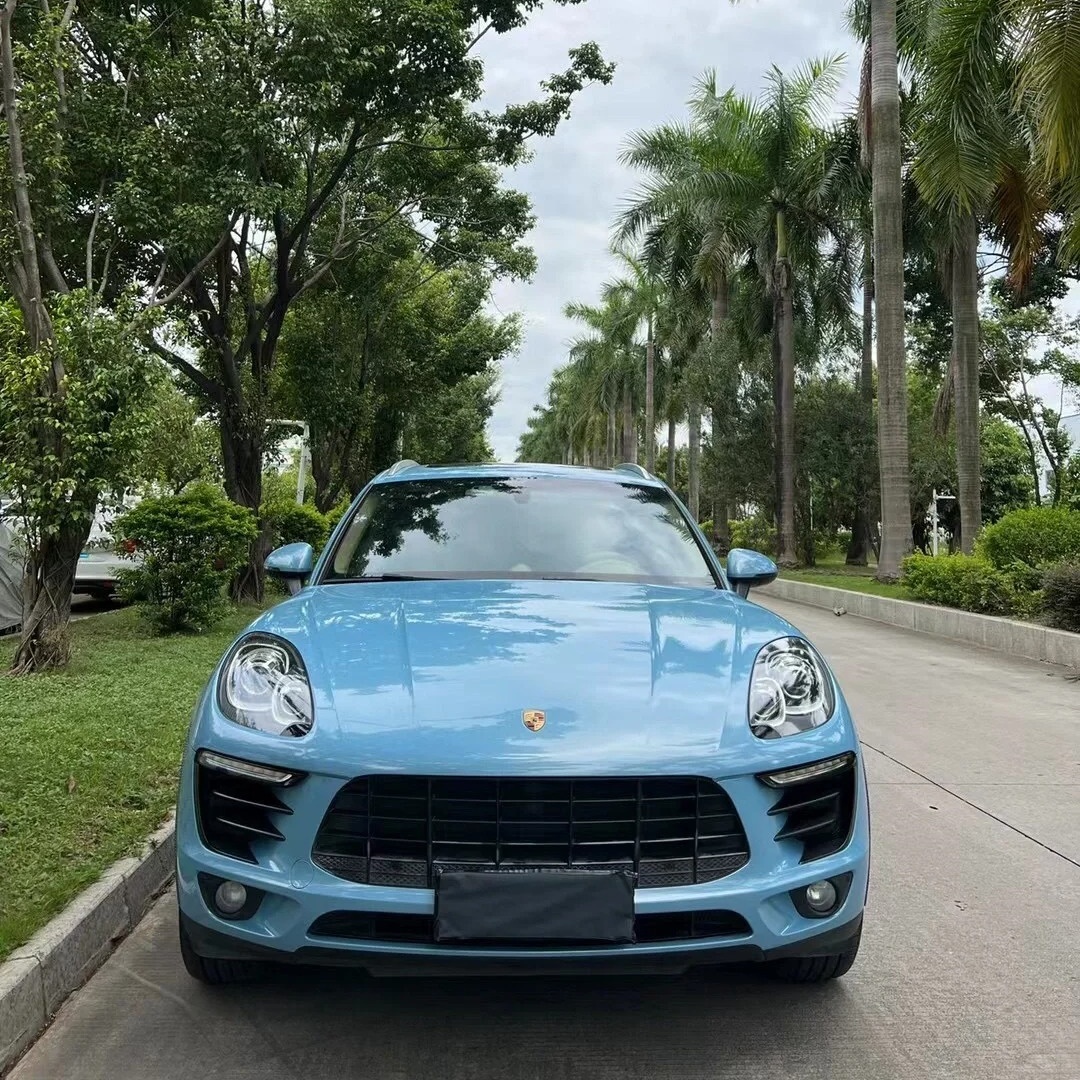 Ravoony Basic Porsche Ice Blue Car Wrap