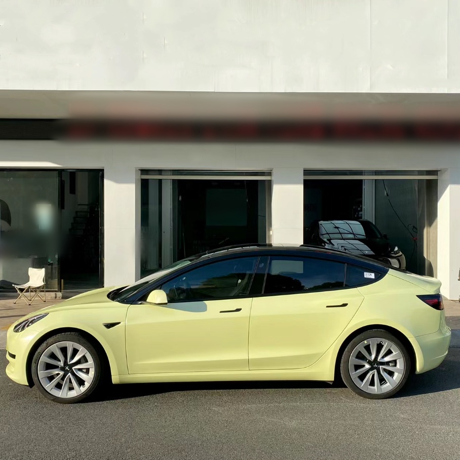 Ravoony Basic Glossy Chanel Yellow Car Vinyl Wrap