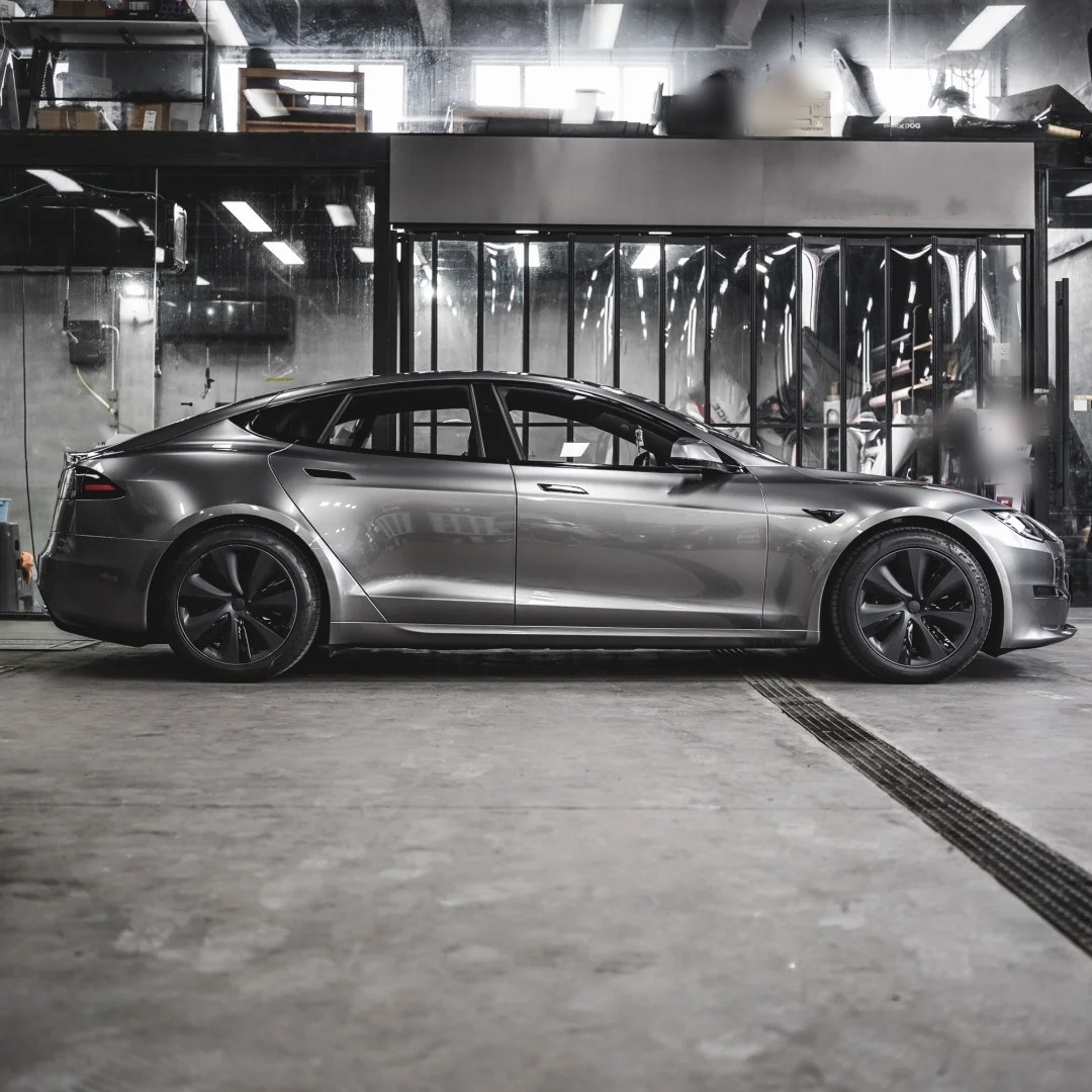 Ravoony Basic Metal Liquid Silver Car Vinyl Wrap