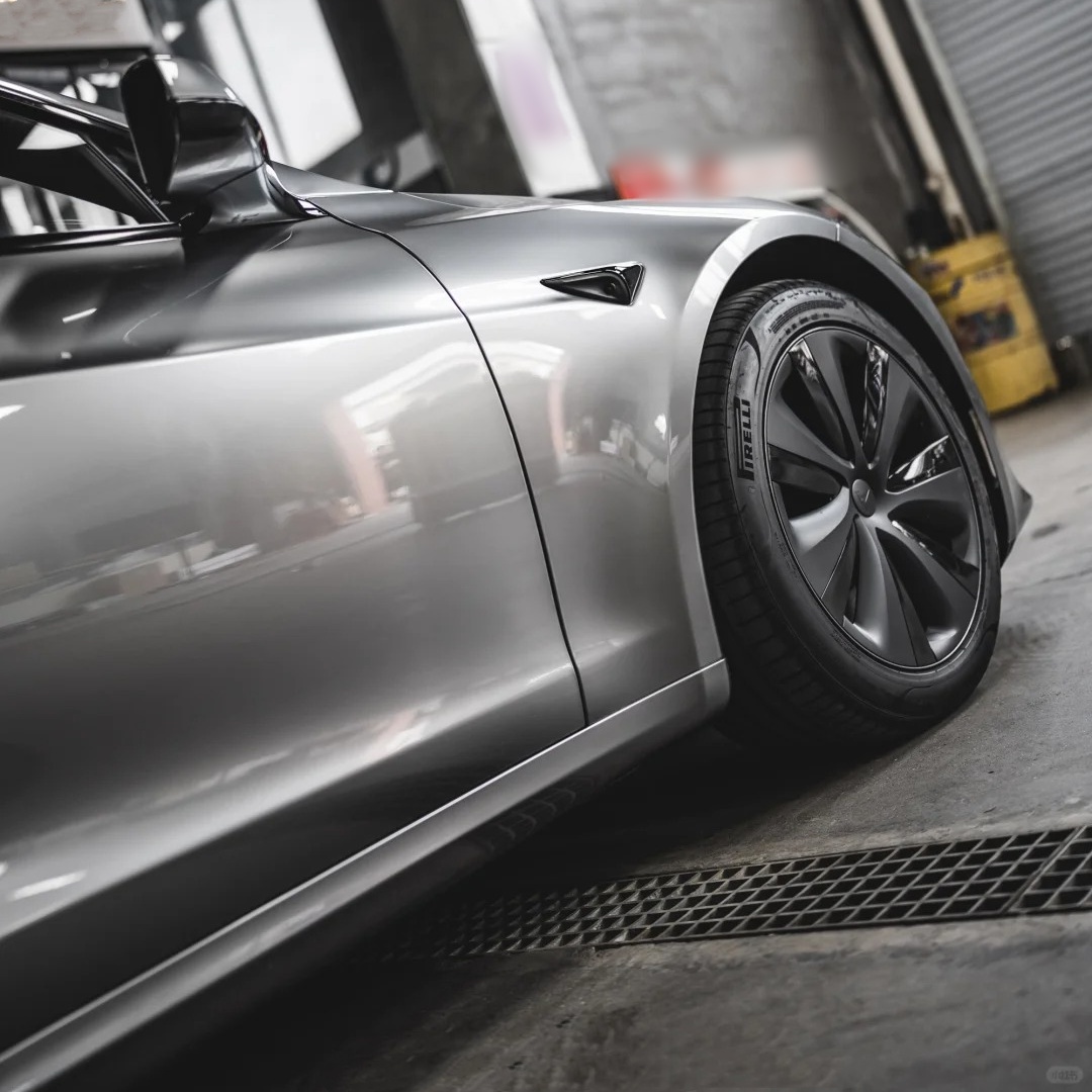 Ravoony Basic Metal Liquid Silver Car Vinyl Wrap