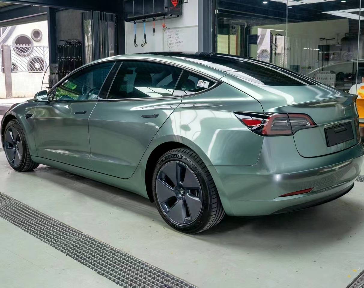 Ravoony Plus Glossy Metallic Paint Fir Green Car Vinyl Wrap