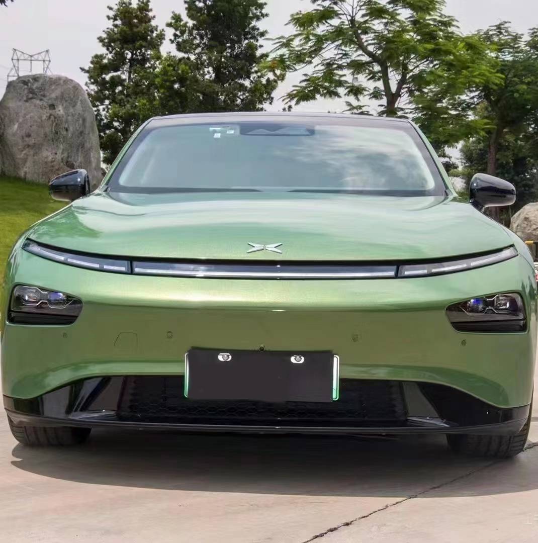 Ravoony Pro TPU Glossy Aston Martin Iridescent Emerald Green PPF Film