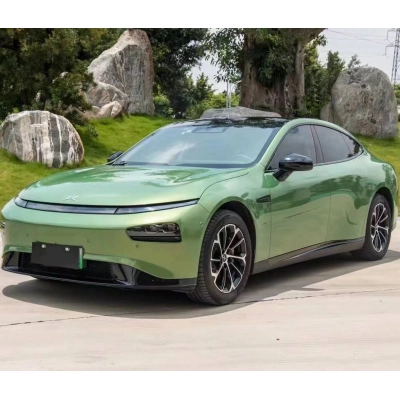 Ravoony Pro TPU Glossy Aston Martin Iridescent Emerald Green PPF Film 02