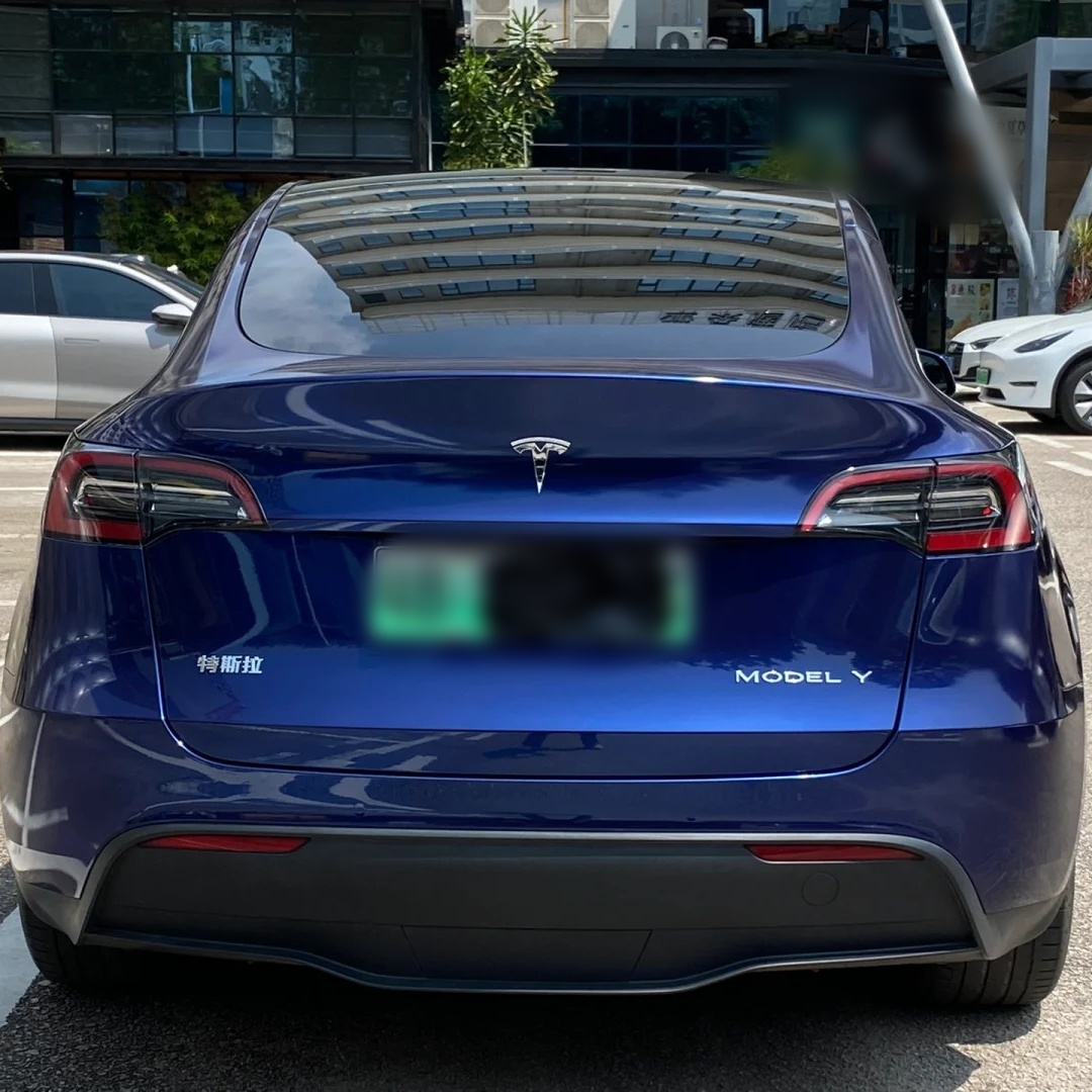 Ravoony Basic Audi Gloss Navarra Blue Vinyl Car Wrap