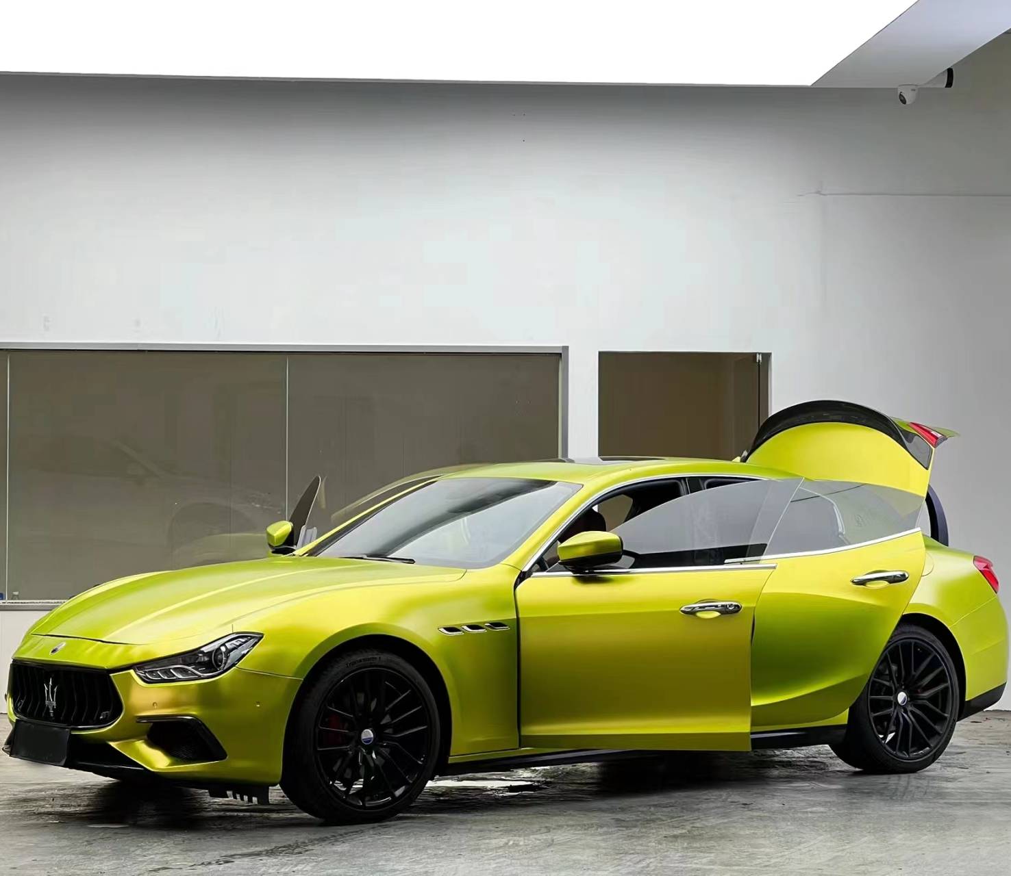 Ravoony Plus Pure Metallic Lemon Green Car Wrap