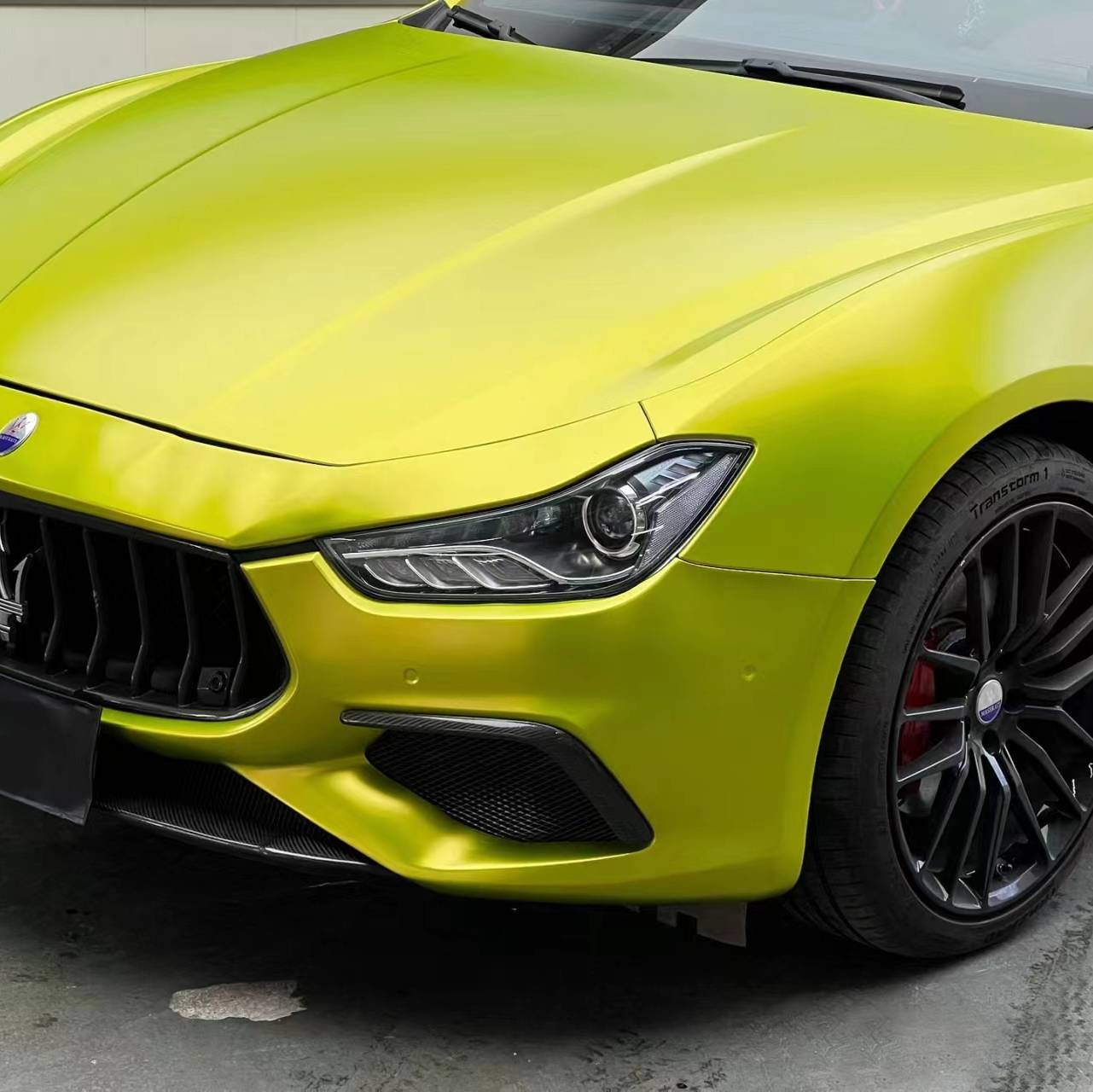 Ravoony Plus Pure Metallic Lemon Green Car Wrap
