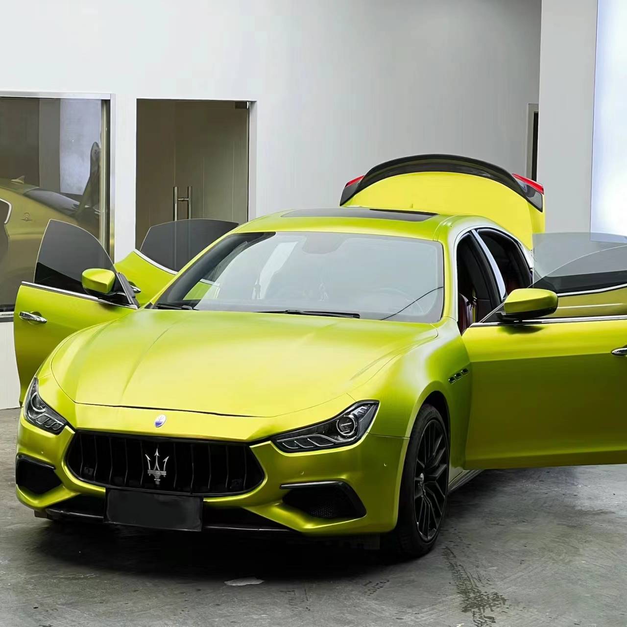 Ravoony Plus Pure Metallic Lemon Green Car Wrap