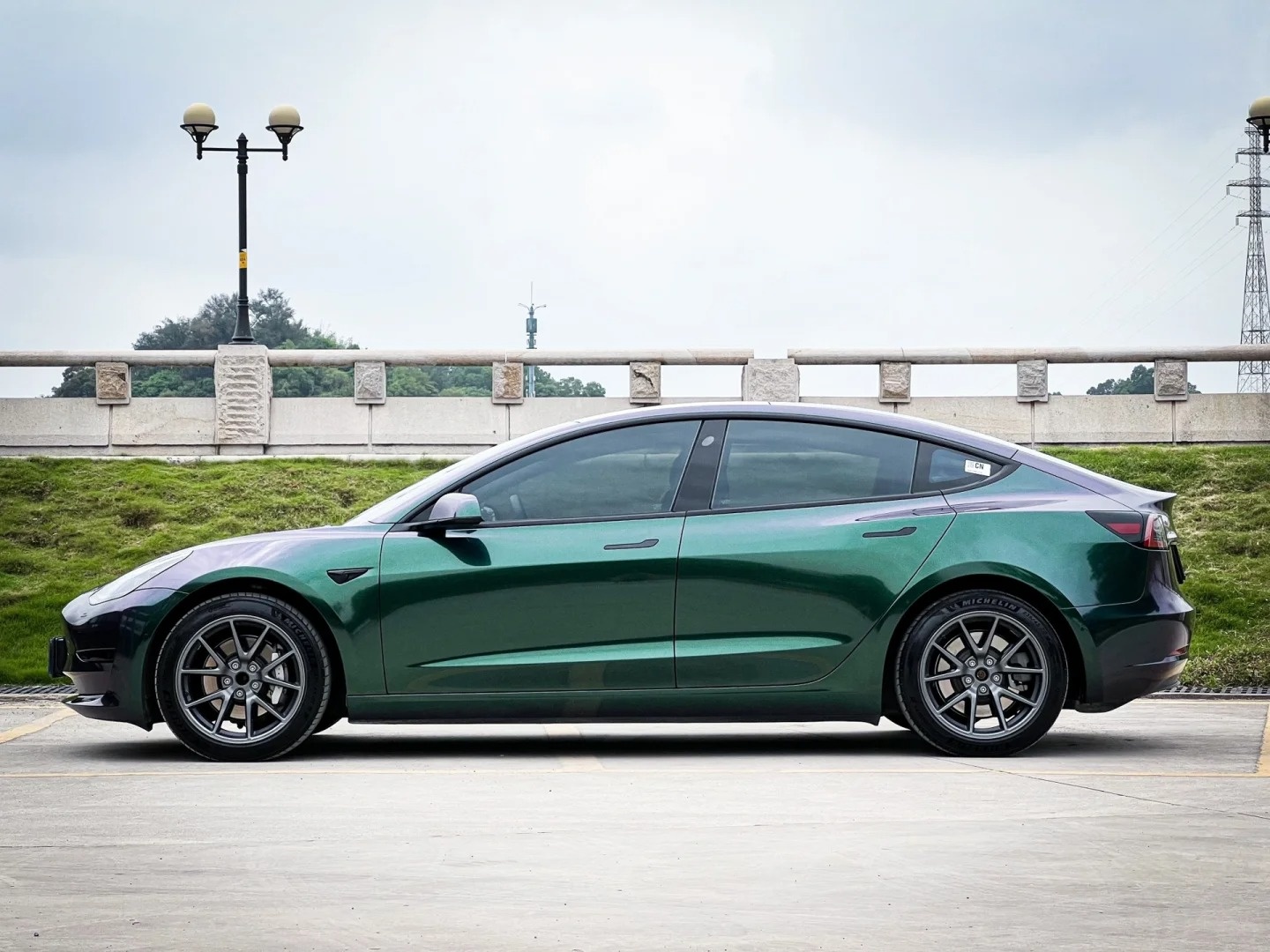 Ravoony Basic Glossy Diamond Purple Green Vinyl Car Wrap