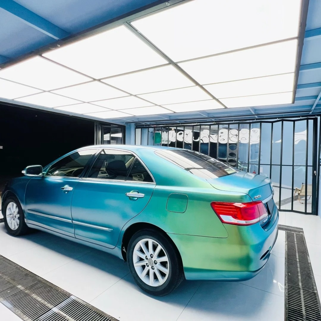 Ravoony Basic Matte Chameleon Spring Green Car Wrap