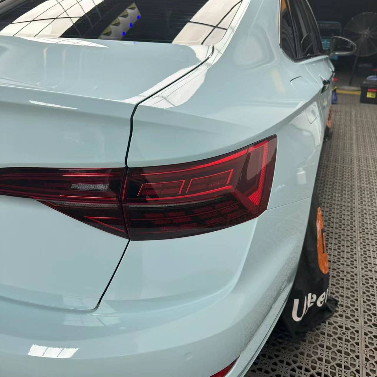 Ravoony Basic Glossy Crystal Glacier Blue Car Wrap