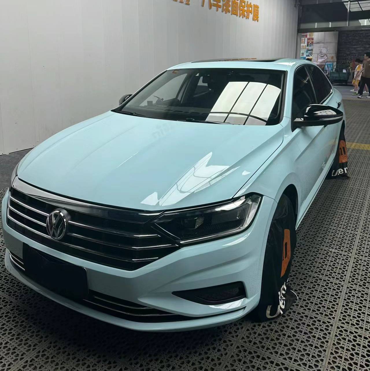 Ravoony Basic Glossy Crystal Glacier Blue Car Wrap
