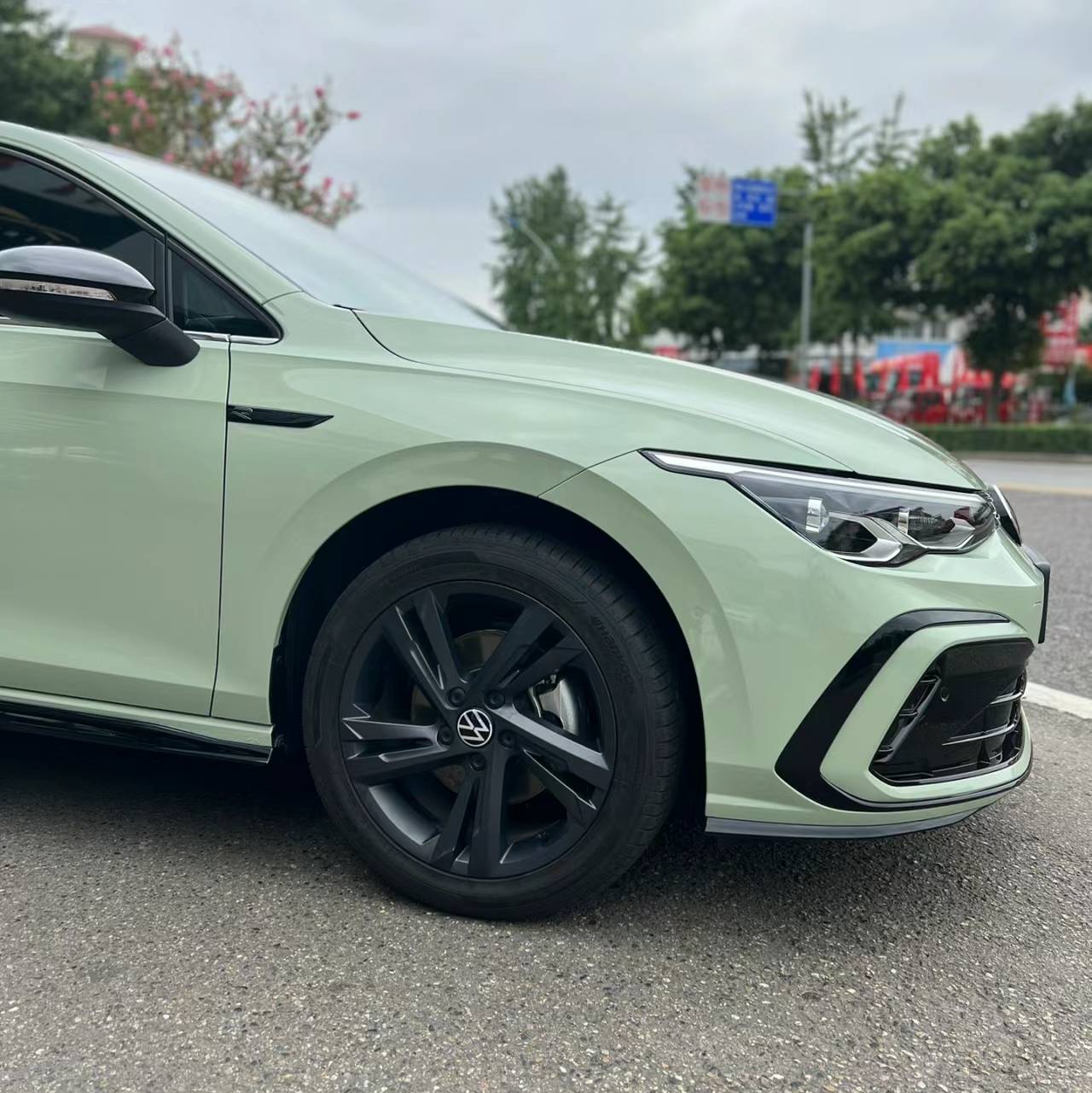Ravoony Basic Light Khaki Green Car Wrap