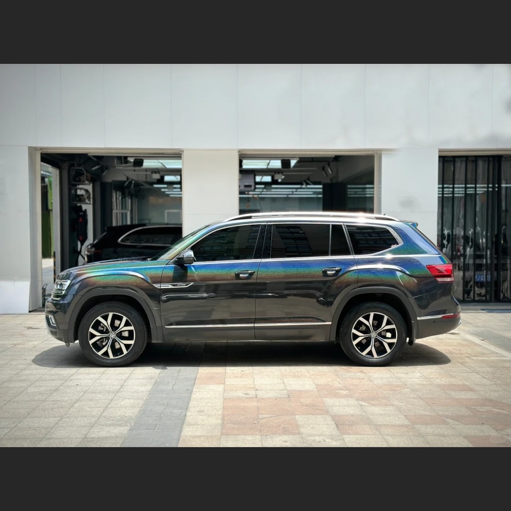 Ravoony Basic Glossy Laser Black Car Vinyl Wrap