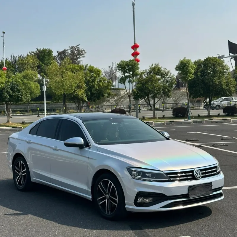 Ravoony Basic Glossy Laser White Car Vinyl Wrap
