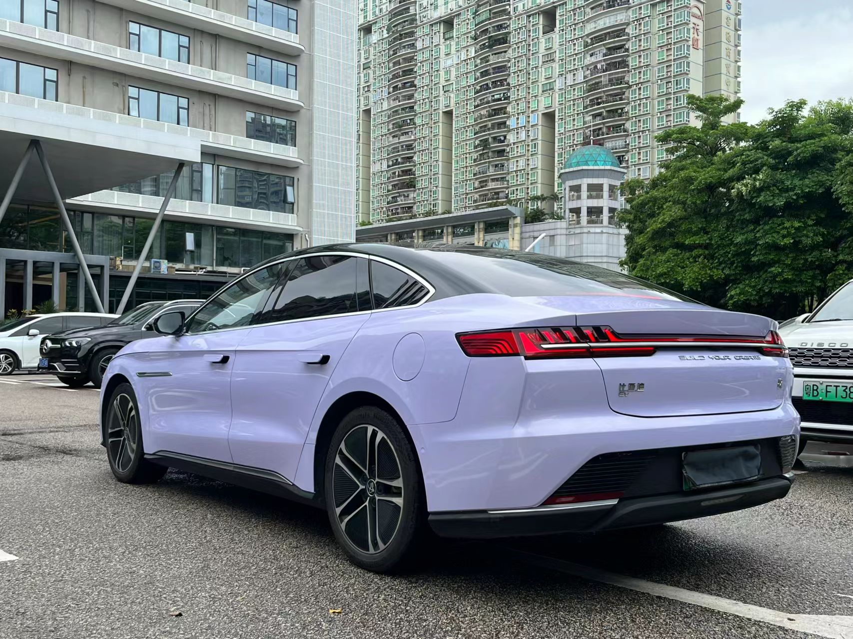 Ravoony Basic Glossy Violet Star Car Wrap