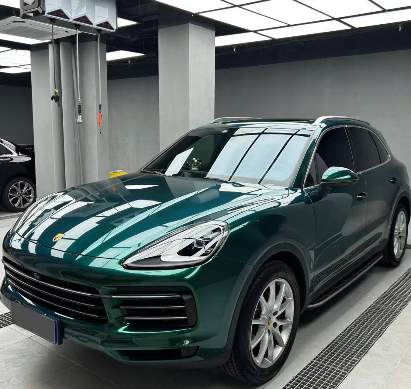 Ravoony Pro TPU Glossy Royal Green PPF Film