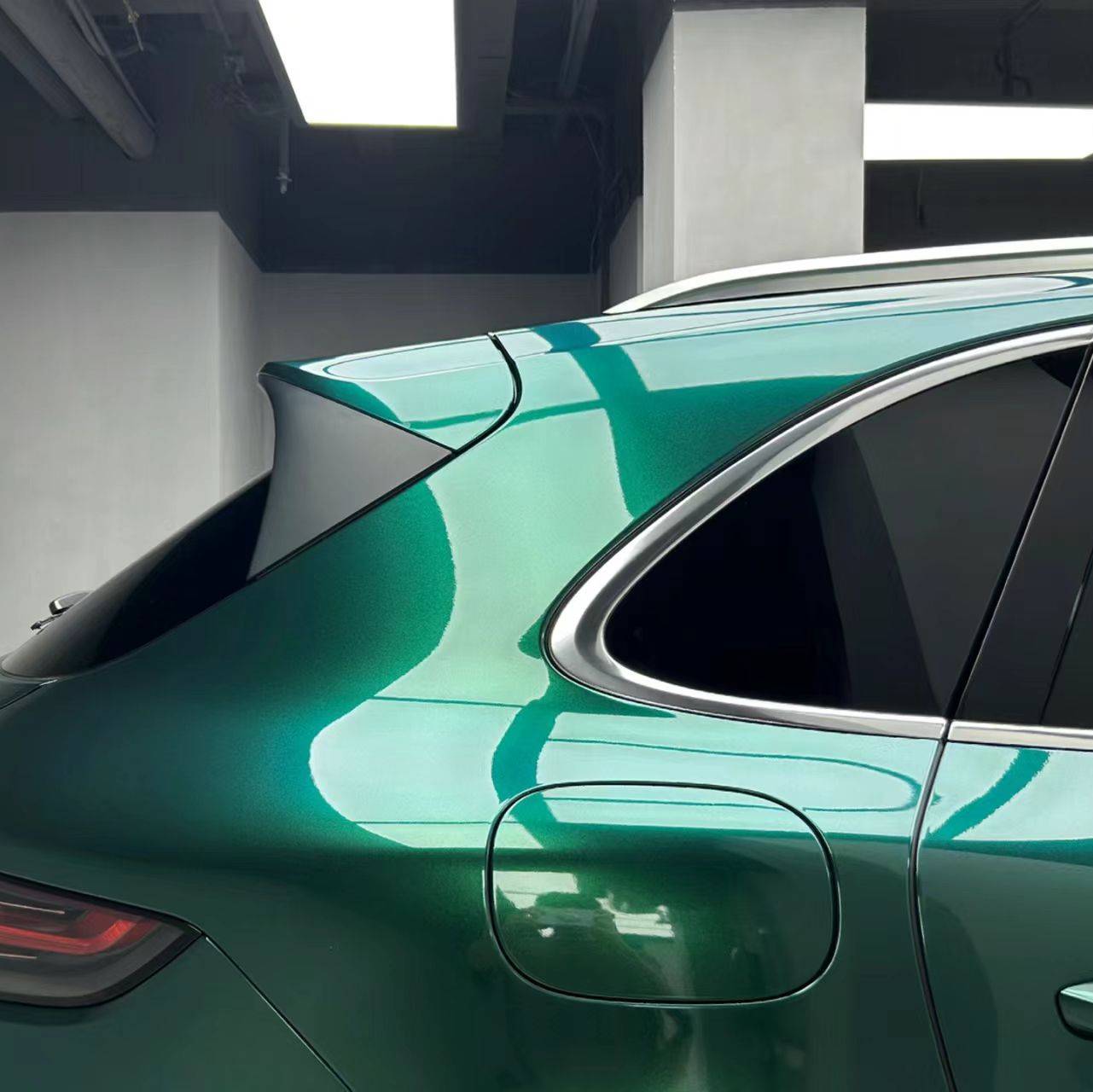 Ravoony Pro TPU Glossy Royal Green PPF Film