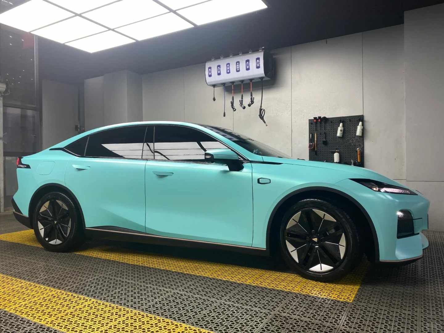 Ravoony Basic Pure Metal Tiffany Blue Car Wrap