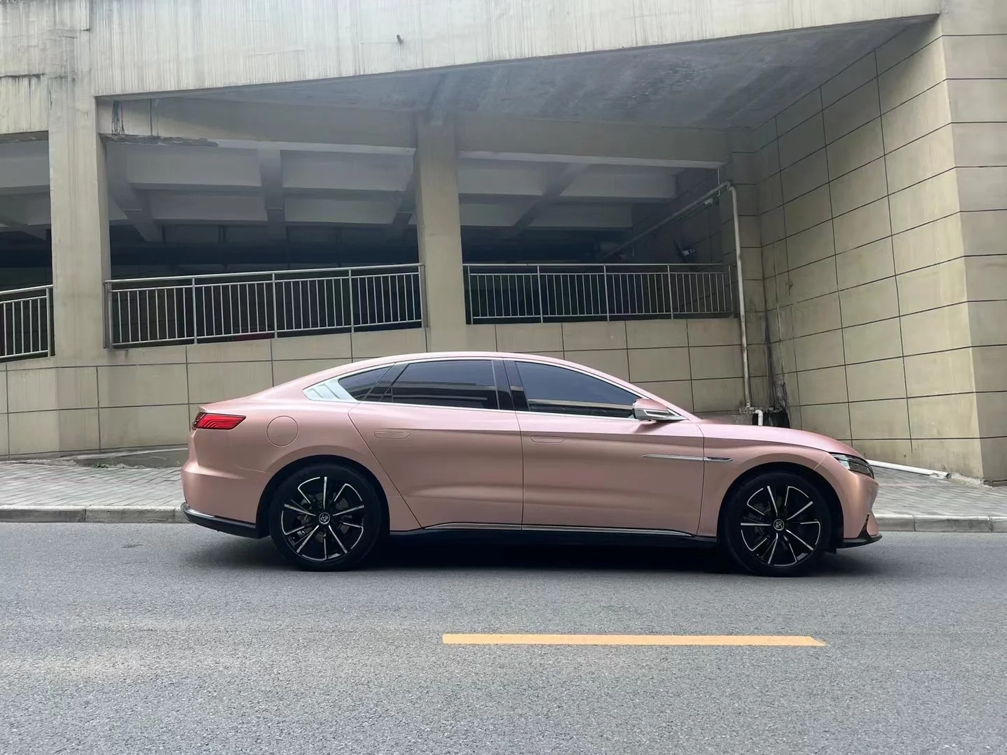 Ravoony Basic Pure Metallic Rose Gold Car Vinyl Wrap
