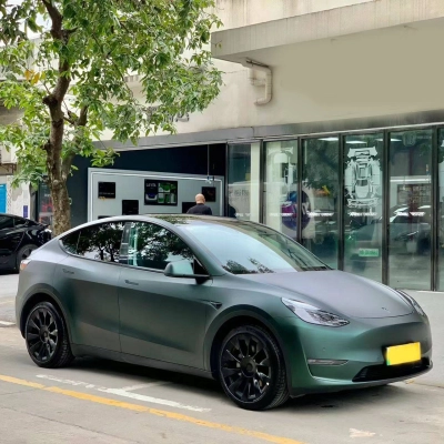 Ravoony Plus Ultra-Matte Diamond Green Car Wrap 02