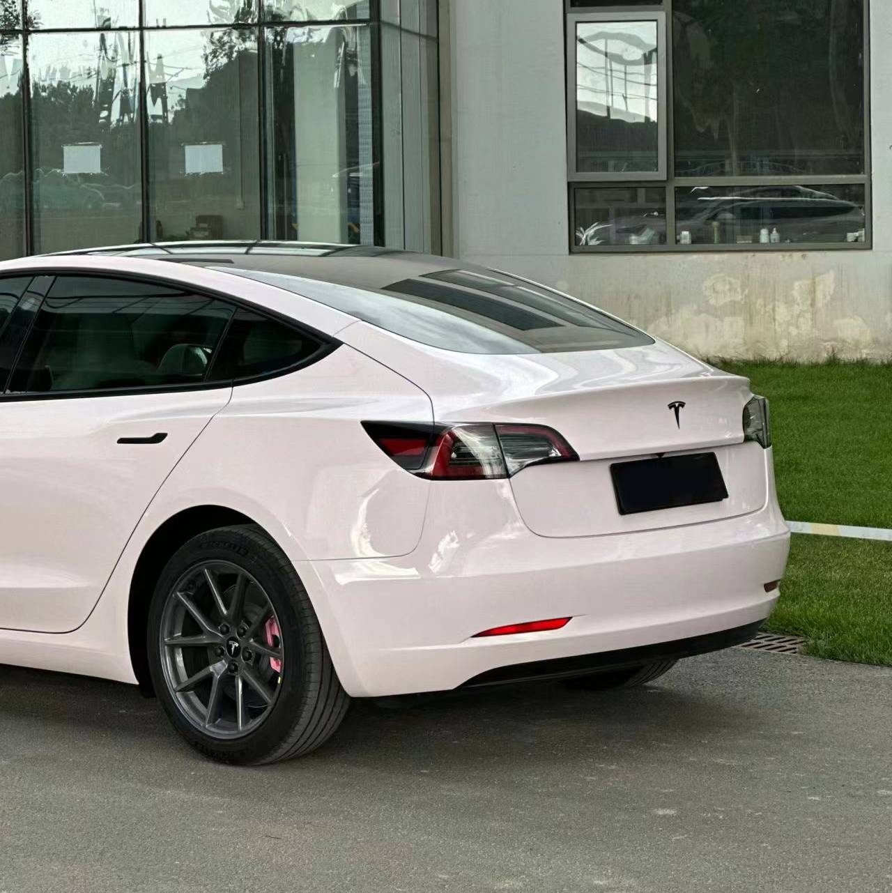 Ravoony Pro TPU Glossy Mary Kay Pink Car PPF Film