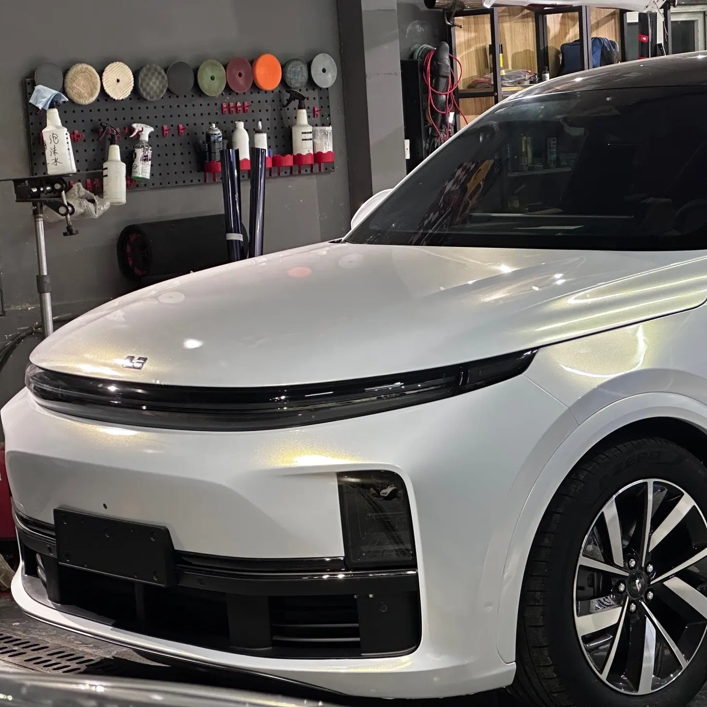 Ravoony Basic Gloss Pearlized White Gold Car Wrap