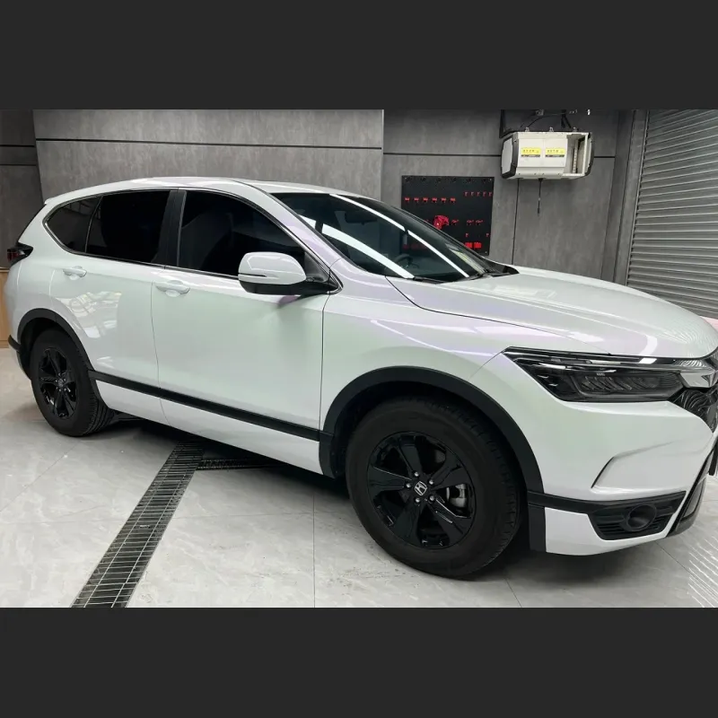 Ravoony Basic Glossy White to Purple Vinyl Car Wrap