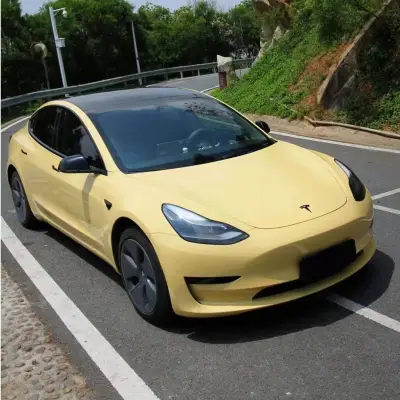 Ravoony Plus Glossy Sunbath Yellow Car Wrap 02