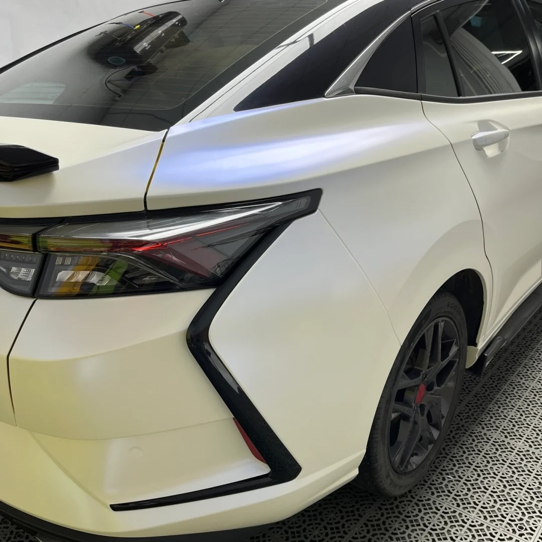 Ravoony Basic Pure Matte Metallic White to Blue Car Vinyl Wrap