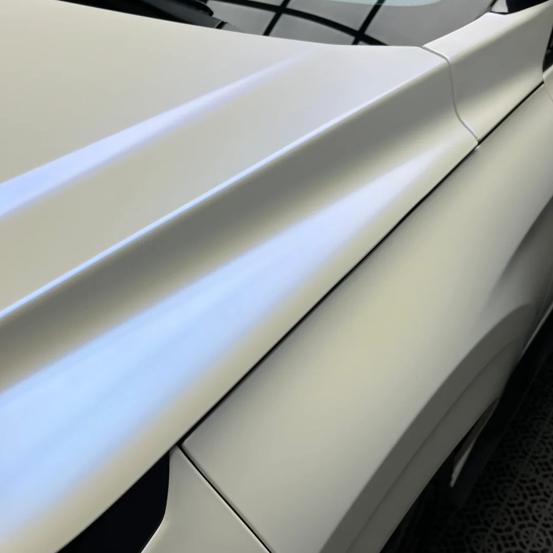 Ravoony Basic Pure Matte Metallic White to Blue Car Vinyl Wrap