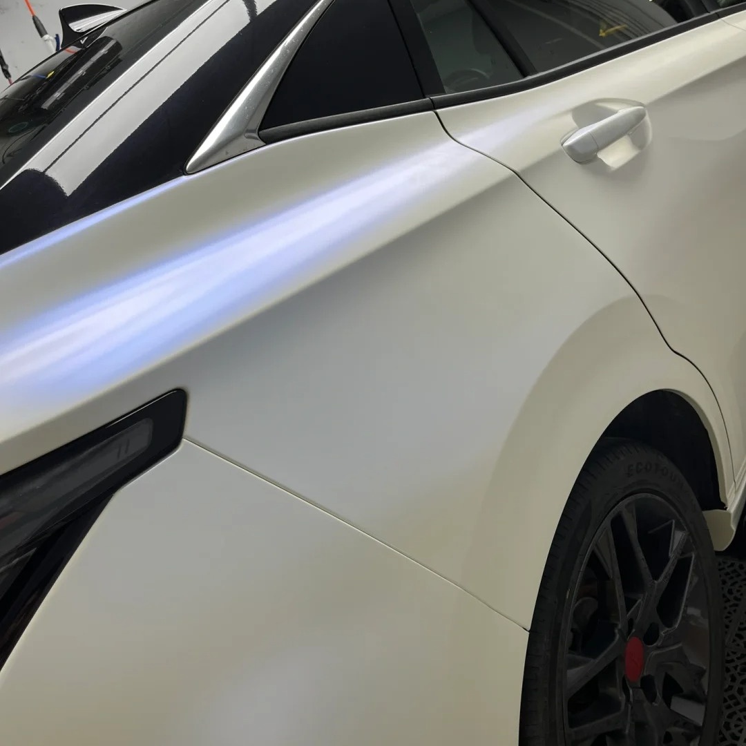 Ravoony Basic Pure Matte Metallic White to Blue Car Vinyl Wrap