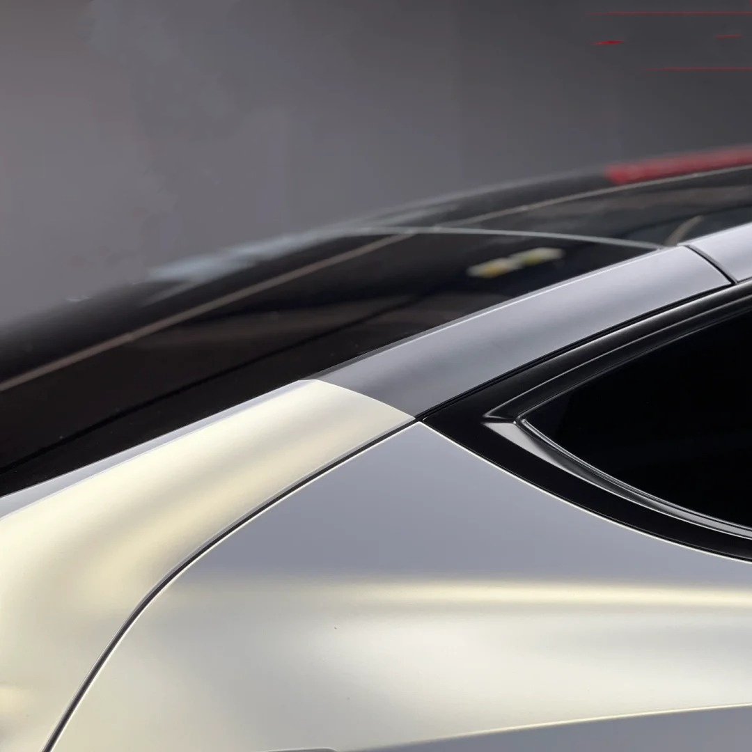 Ravoony Basic Satin Ceramic White to Gold Car Wrap