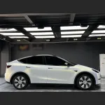 Ravoony Basic Satin Ceramic White to Gold Car Wrap
