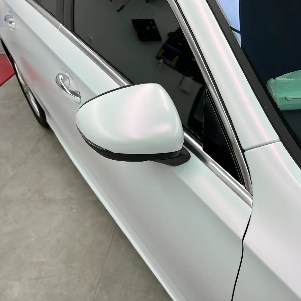 Ravoony Basic Matte White To Pink Car Vinyl Wrap