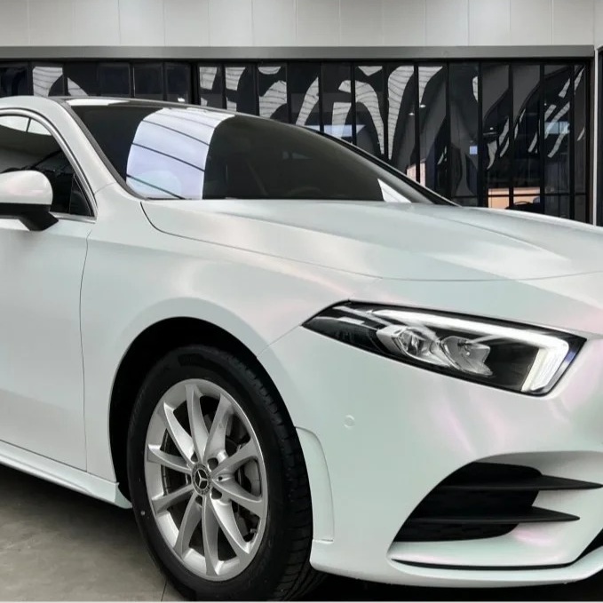 Ravoony Basic Matte White To Pink Car Vinyl Wrap