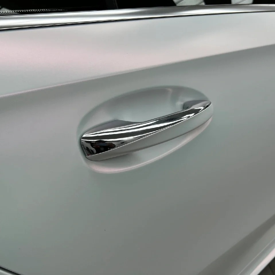 Ravoony Basic Matte White To Pink Car Vinyl Wrap