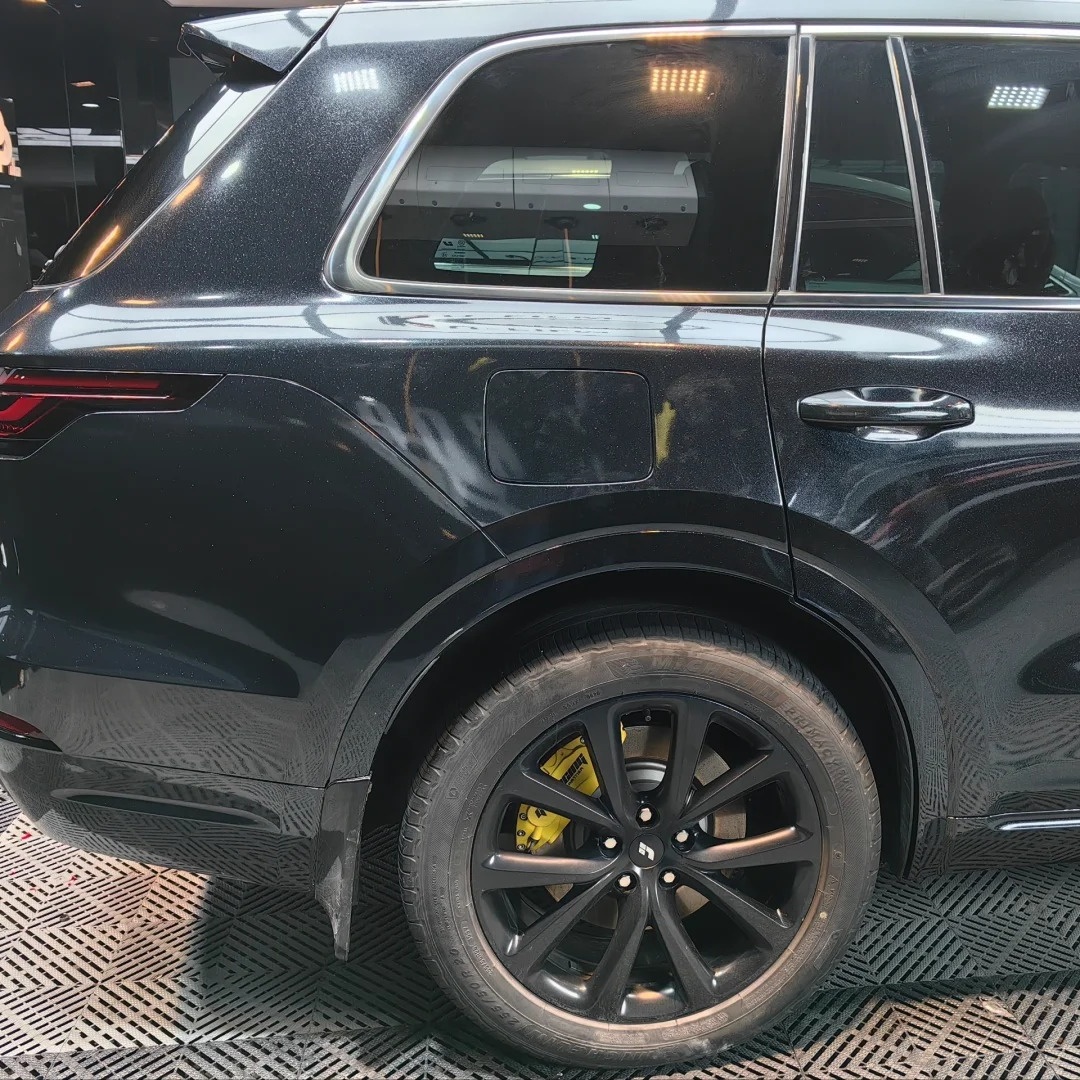 Ravoony Basic Glossy Sparkle Black Car Vinyl Wrap