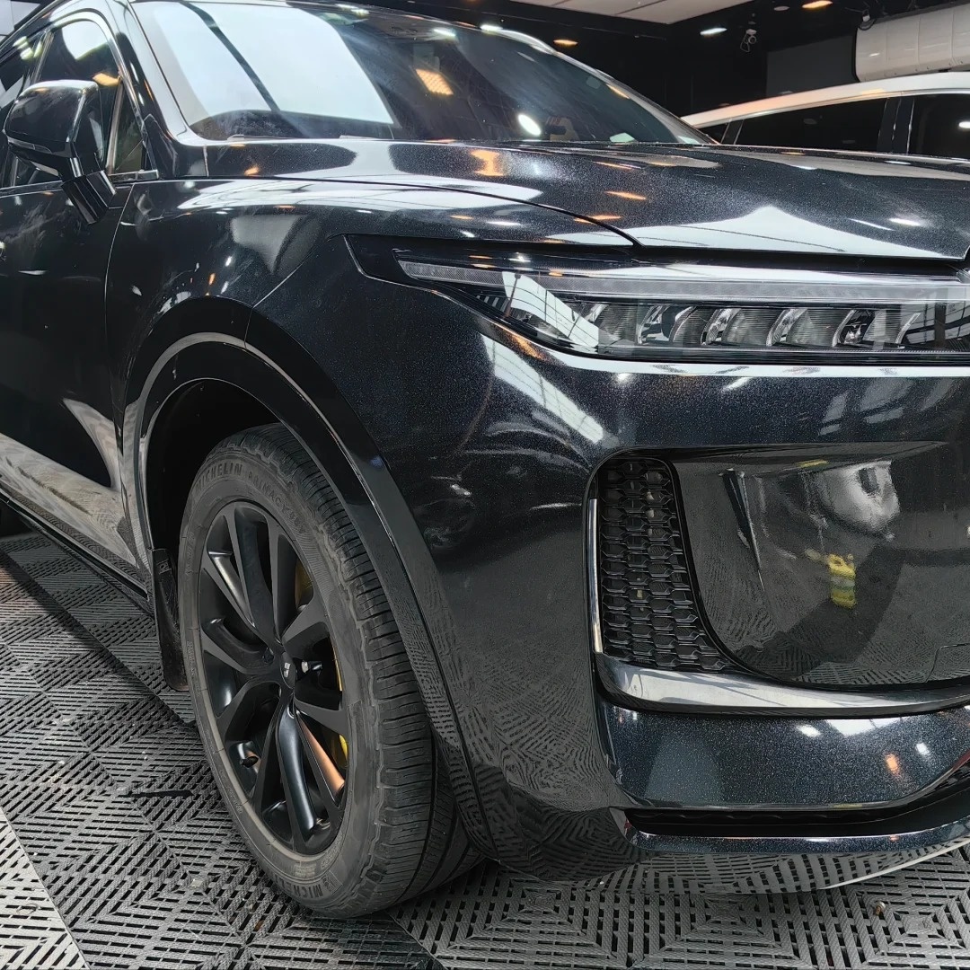 Ravoony Basic Glossy Sparkle Black Car Vinyl Wrap