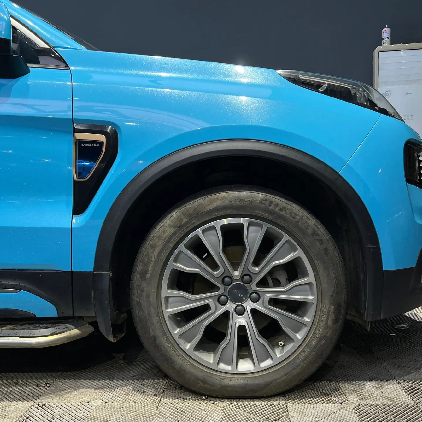 Ravoony Basic Sparkle Sky Blue Vinyl Car Wrap