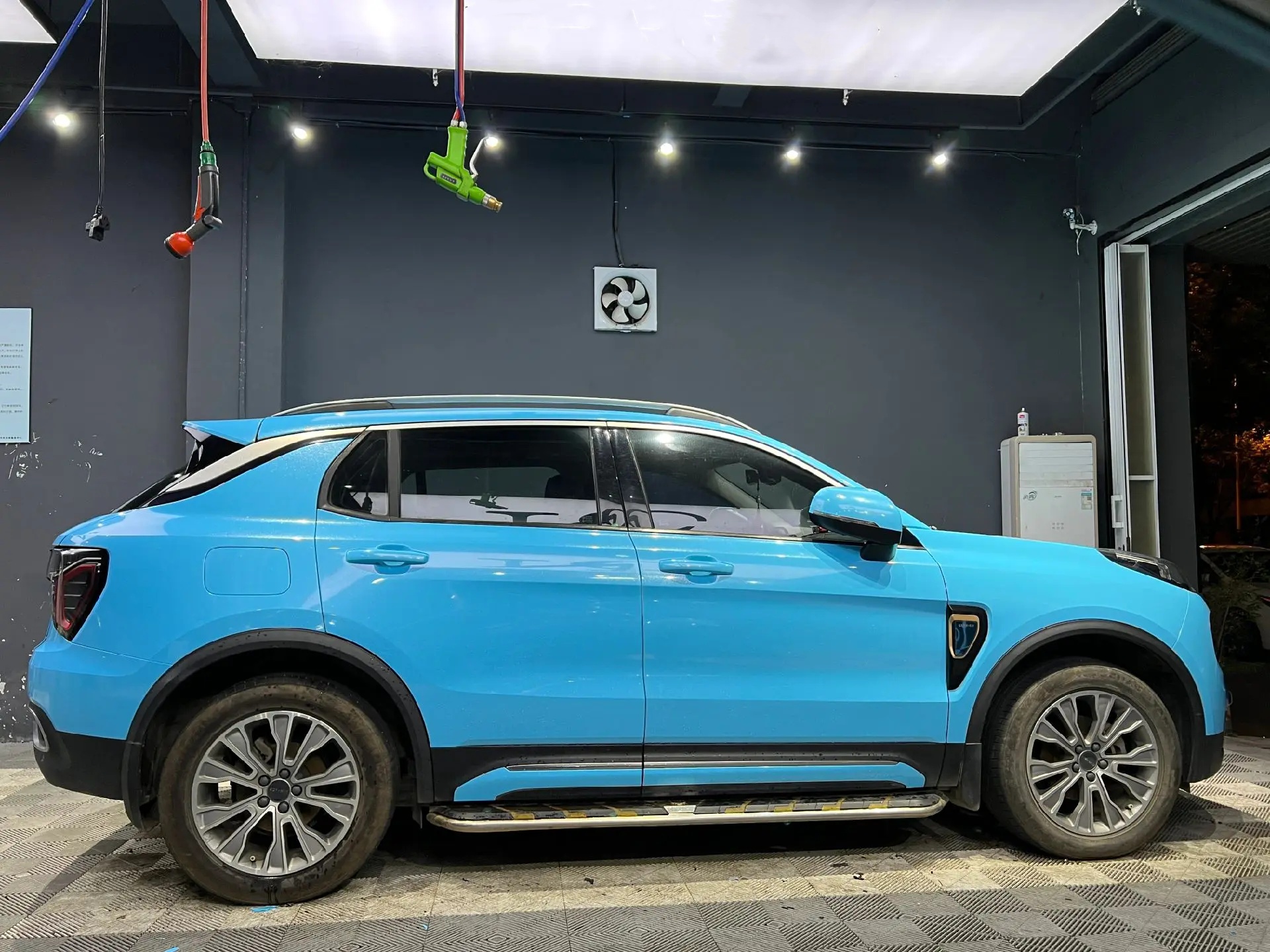 Ravoony Basic Sparkle Sky Blue Vinyl Car Wrap