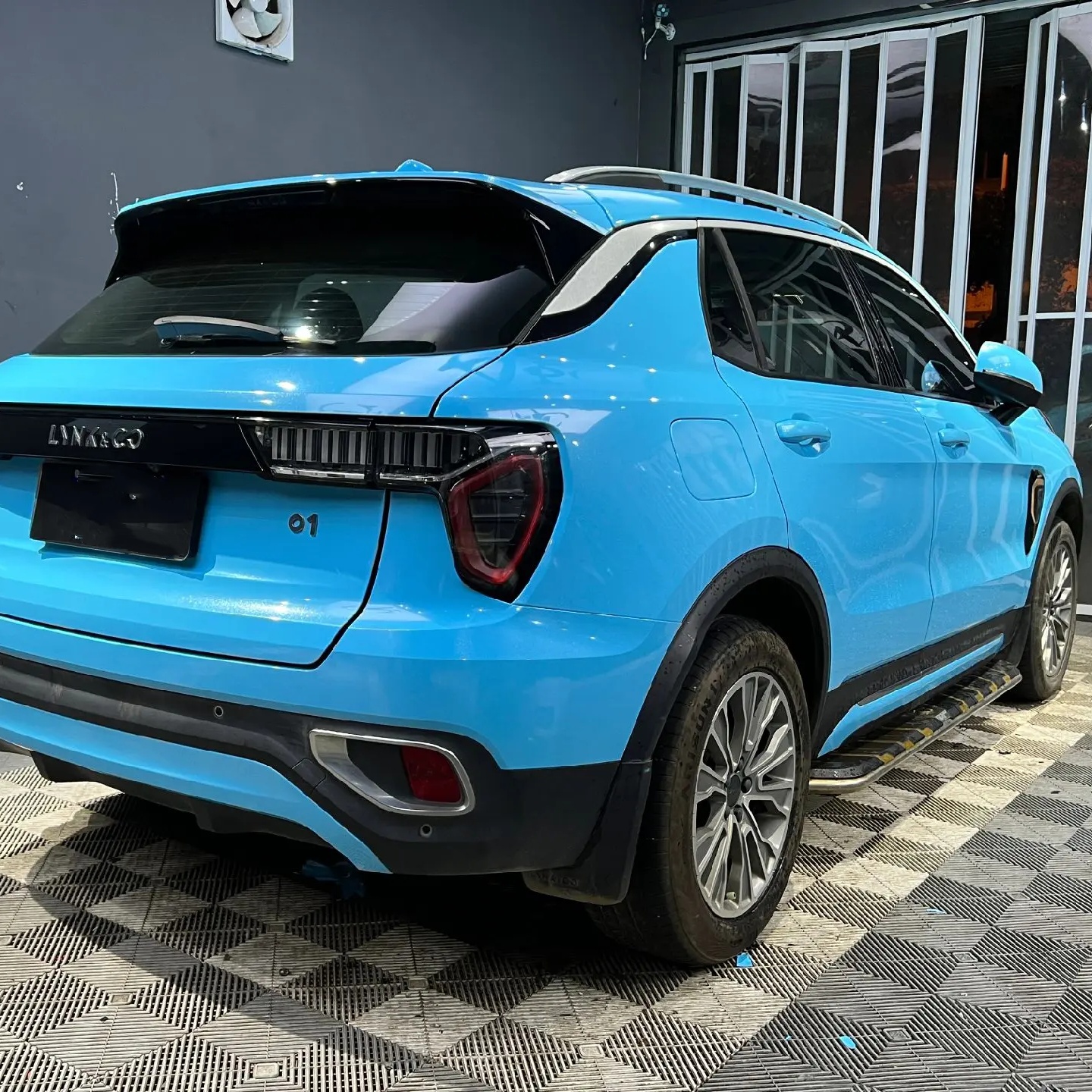 Ravoony Basic Sparkle Sky Blue Vinyl Car Wrap