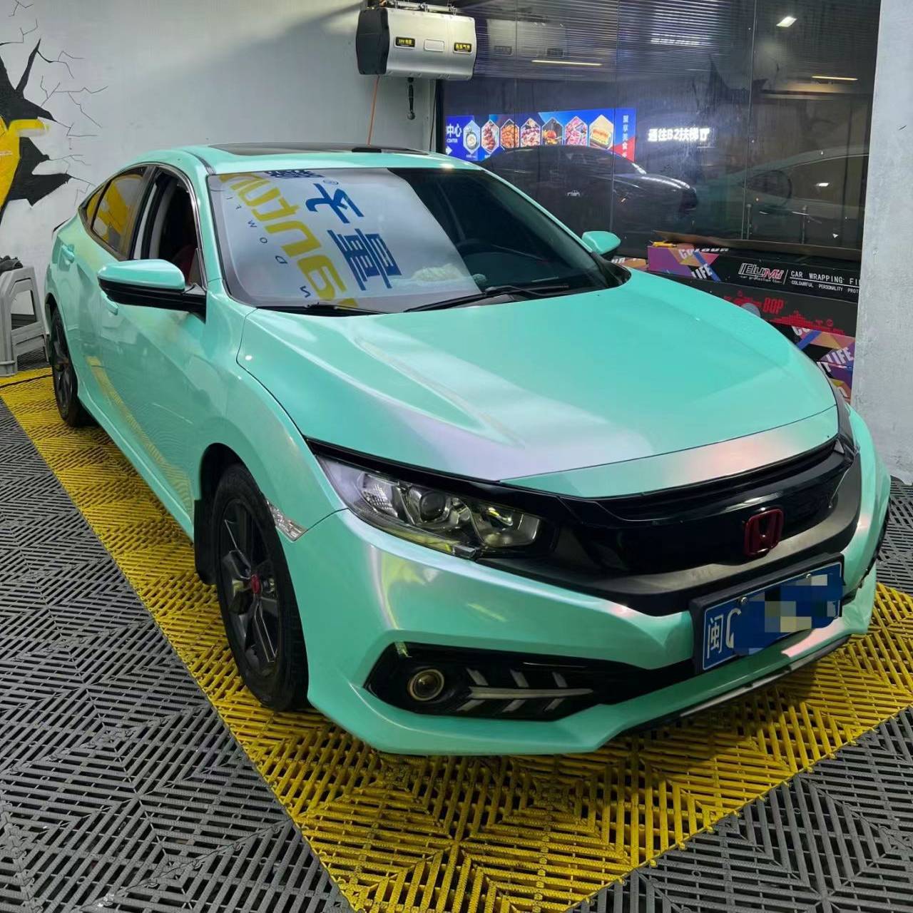 Ravoony Pro TPU Glossy Metallic Racing Tiffany Car PPF Film