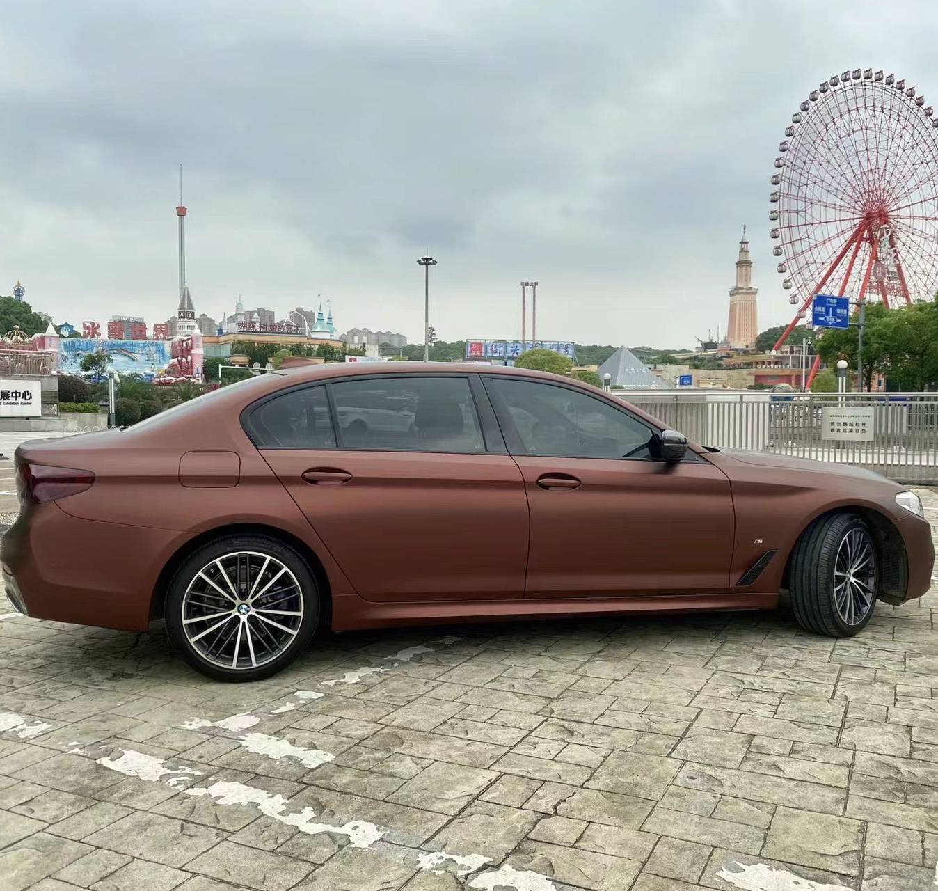 Ravoony Plus Ultimate Flat Coffee Brown Car Wrap BMW 3 Series Wrap