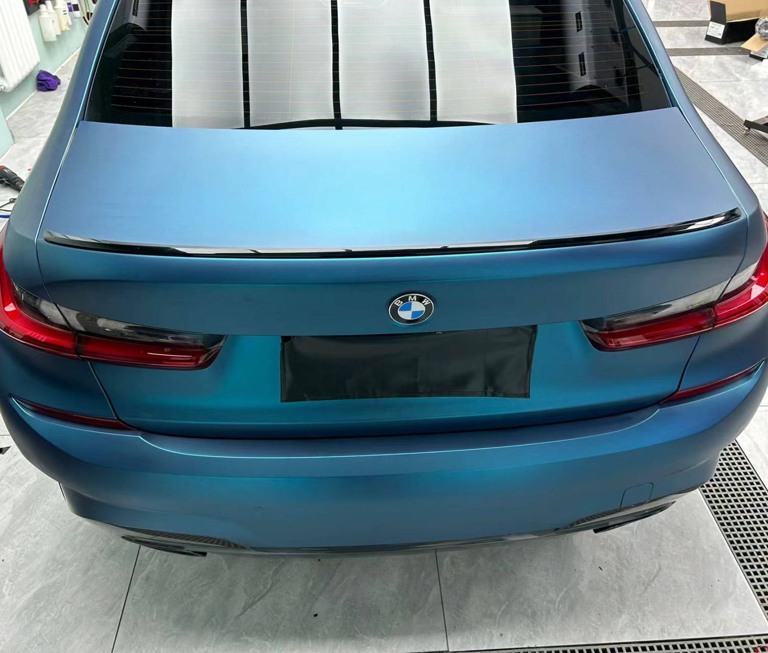 Ravoony Plus Ultra-Matte Night Blue Car Wrap BMW 5 Series Wrap