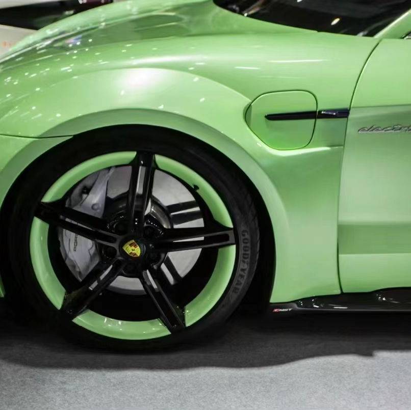 Ravoony Plus Glossy Gucci Flora Green Car Vinyl Wrap