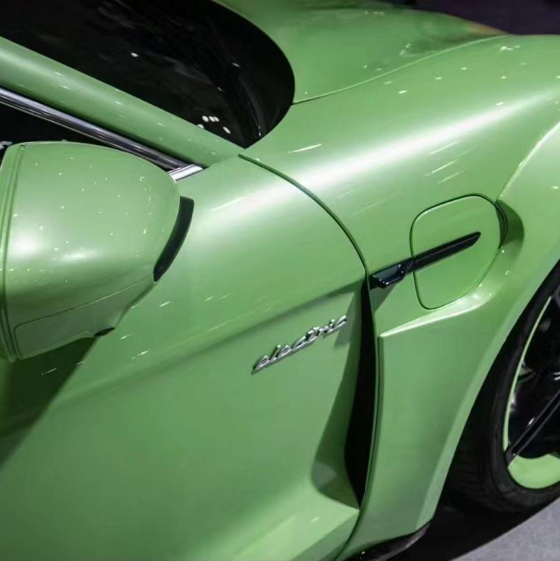 Ravoony Plus Glossy Gucci Flora Green Car Vinyl Wrap